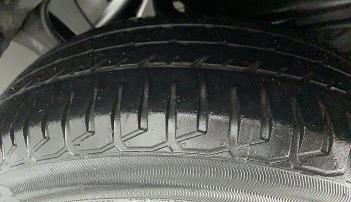 2014 Honda City SV MT PETROL, Petrol, Manual, 62,313 km, Left Rear Tyre Tread
