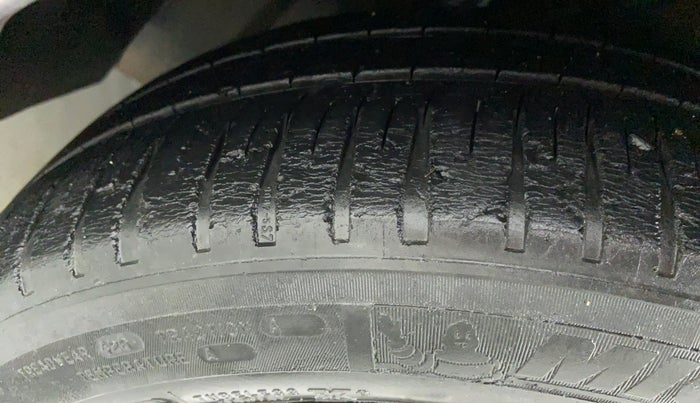 2014 Honda City SV MT PETROL, Petrol, Manual, 62,313 km, Left Front Tyre Tread
