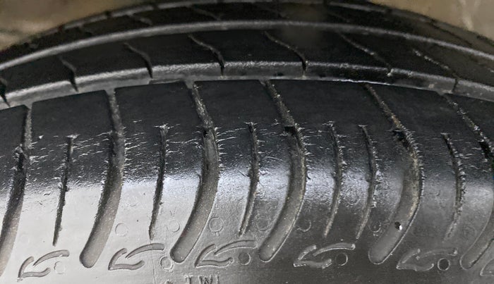 2019 Maruti S PRESSO VXI, Petrol, Manual, 62,284 km, Left Front Tyre Tread