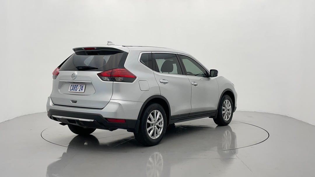 Right Back Diagonal (45- Degree) View