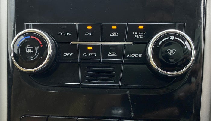 2019 Mahindra XUV500 W9 AT, Diesel, Automatic, 34,625 km, Automatic Climate Control