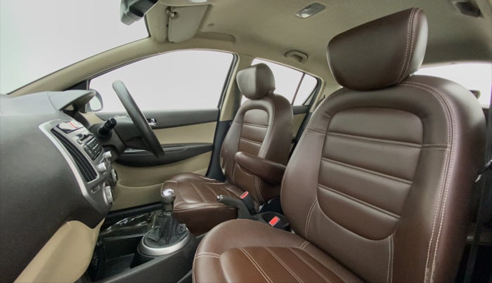 2014 Hyundai i20 ASTA 1.2, Petrol, Manual, 37,645 km, Right Side Front Door Cabin