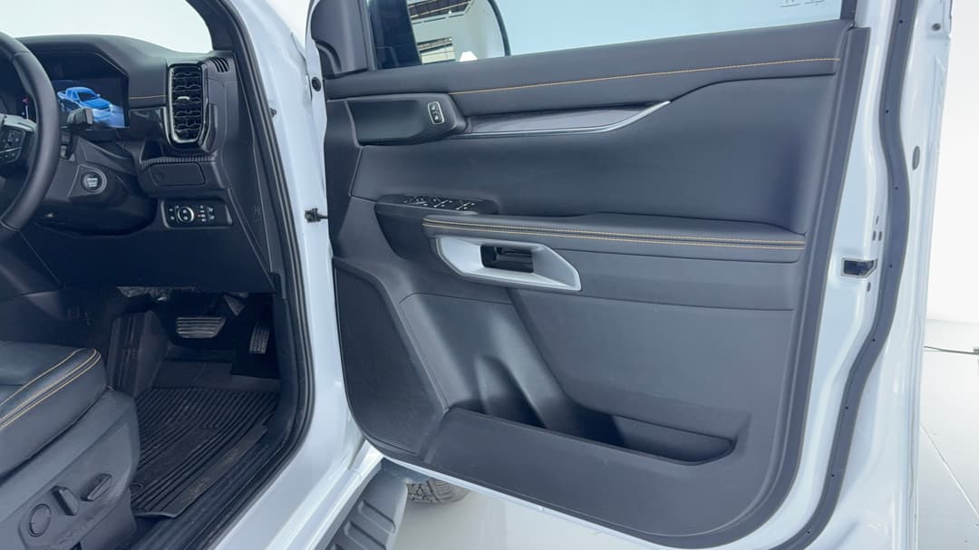 2025 Ford Ranger Phev Wildtrak (4x4), Automatic, 17887 km, Speaker View