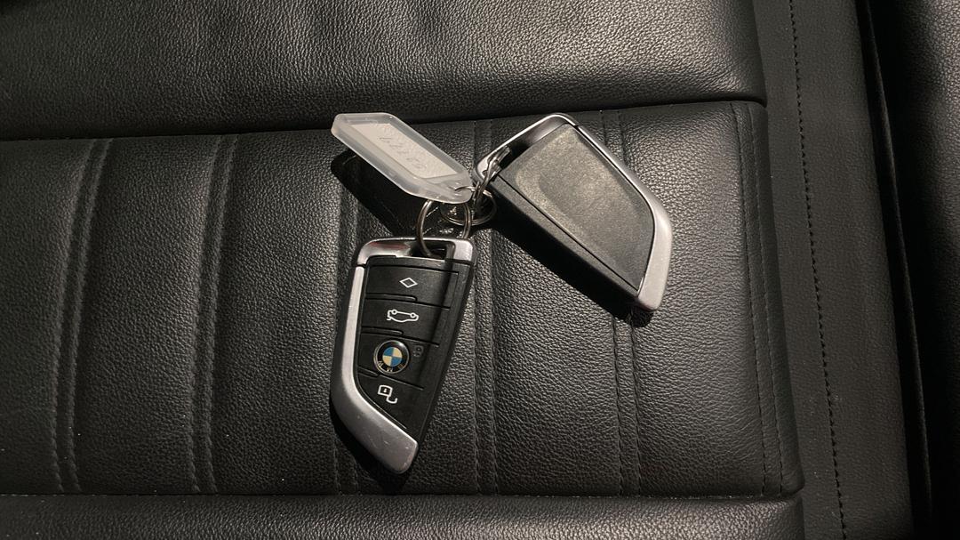 2019 BMW 3 30i M Sport, Automatic, 61035 km, Key Close-up