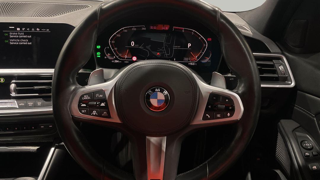 2019 BMW 3 30i M Sport, Automatic, 61035 km, Steering Wheel Close-up