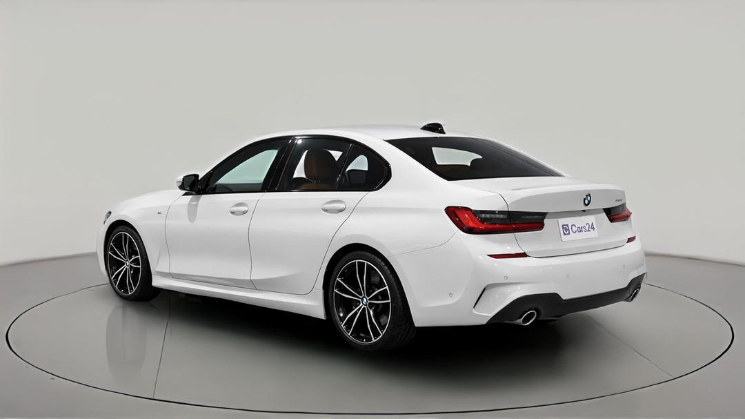 2019 BMW 3 30i M Sport, Automatic, 61035 km, Left Back Diagonal (45- Degree) View