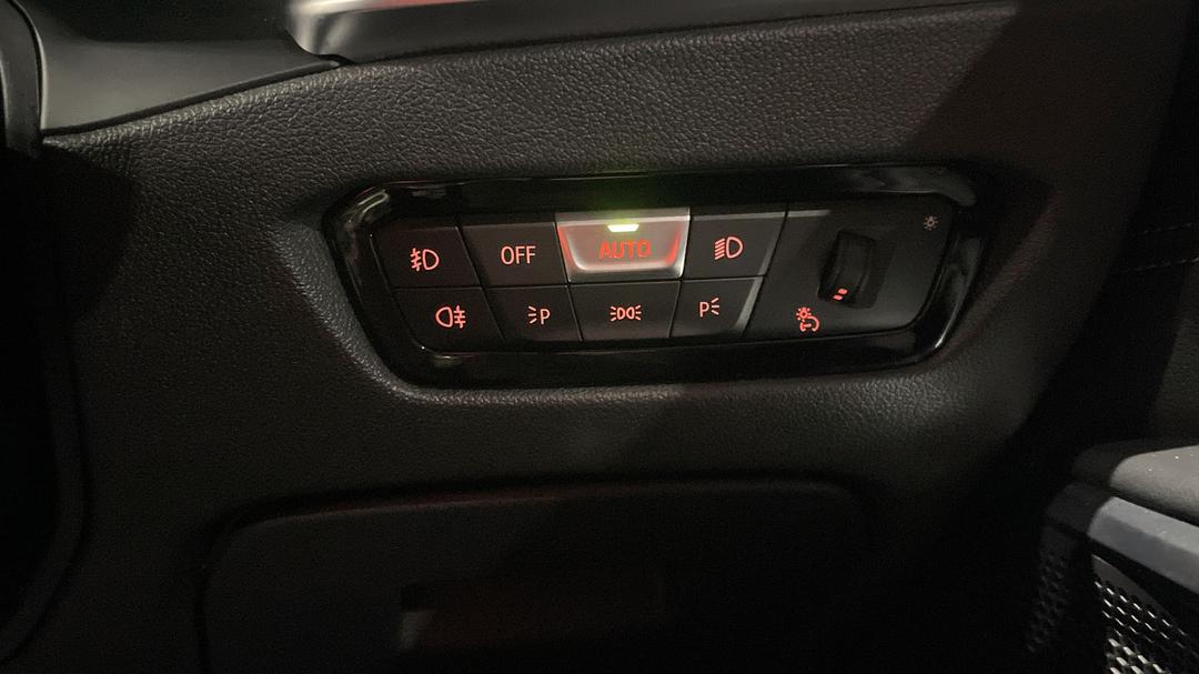 2019 BMW 3 30i M Sport, Automatic, 61035 km, Utility Switches/Buttons