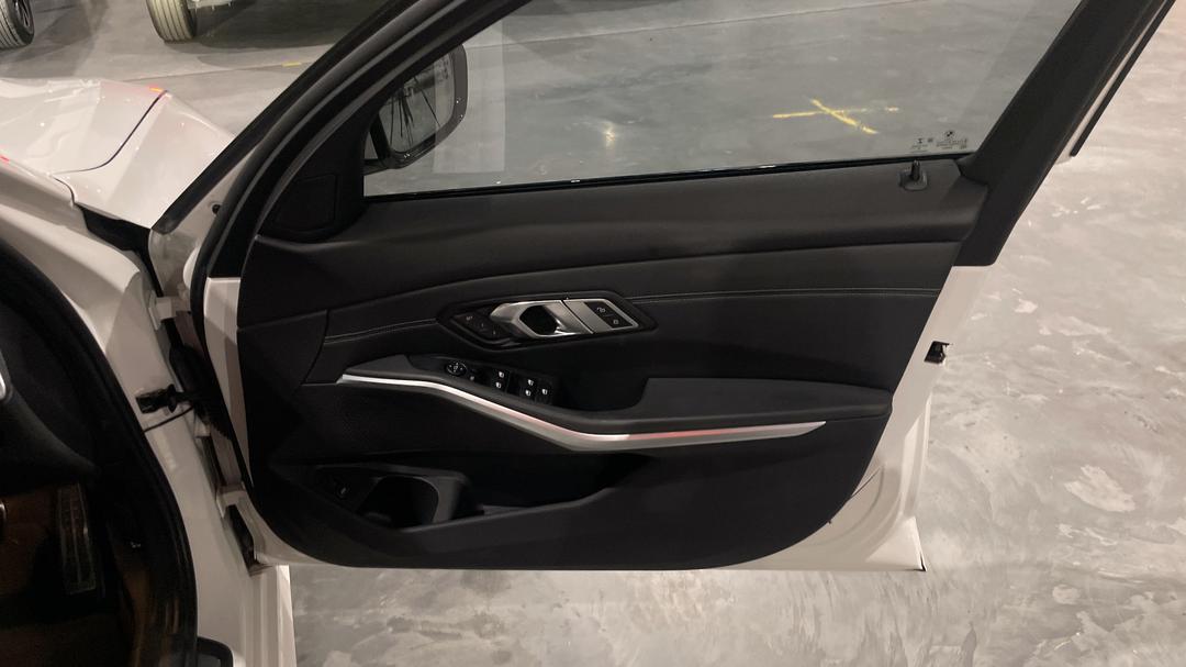 2019 BMW 3 30i M Sport, Automatic, 61035 km, Speaker View