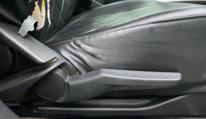 2015 Maruti Baleno ZETA PETROL 1.2, Petrol, Manual, 40,701 km, Driver Side Adjustment Panel