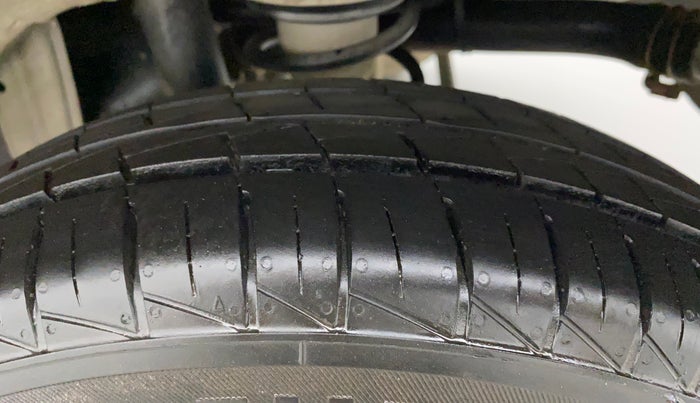 2017 Maruti Alto 800 LXI, Petrol, Manual, 14,334 km, Left Rear Tyre Tread