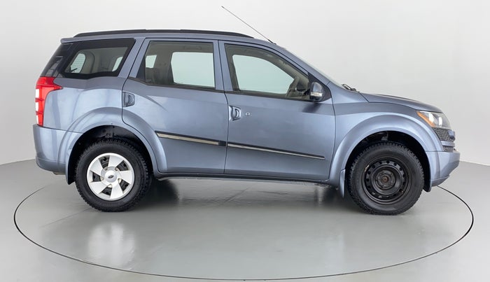 2015 Mahindra XUV500 W4, Diesel, Manual, 65,008 km, Right Side View
