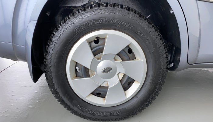 2015 Mahindra XUV500 W4, Diesel, Manual, 65,008 km, Right Rear Wheel