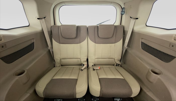 2015 Mahindra XUV500 W4, Diesel, Manual, 65,008 km, Third Seat Row ( optional )
