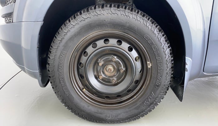 2015 Mahindra XUV500 W4, Diesel, Manual, 65,008 km, Left Front Wheel