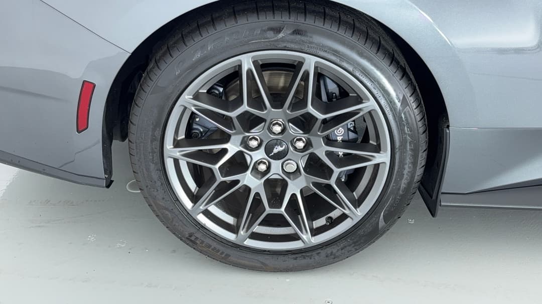 2024 Ford Mustang Gt 5.0 V8, Automatic, 3548 km, Right Rear Wheel