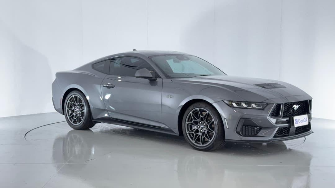 2024 Ford Mustang Gt 5.0 V8, Automatic, 3548 km, Right Front Diagonal (45- Degree) View