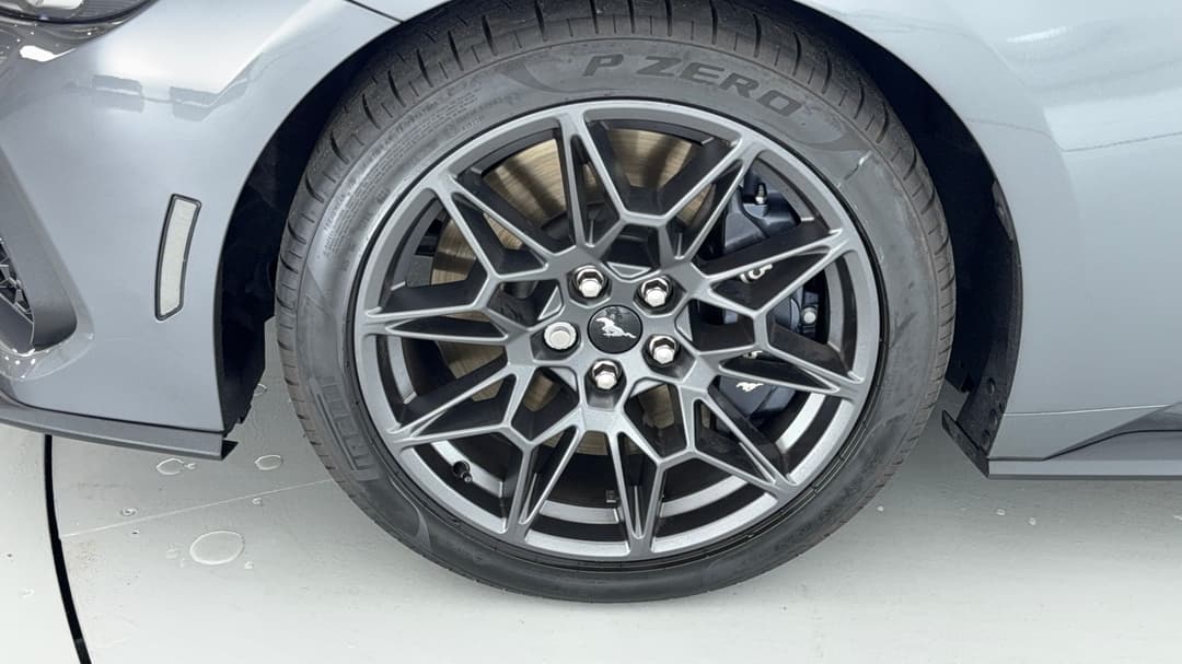 2024 Ford Mustang Gt 5.0 V8, Automatic, 3548 km, Left Front Wheel