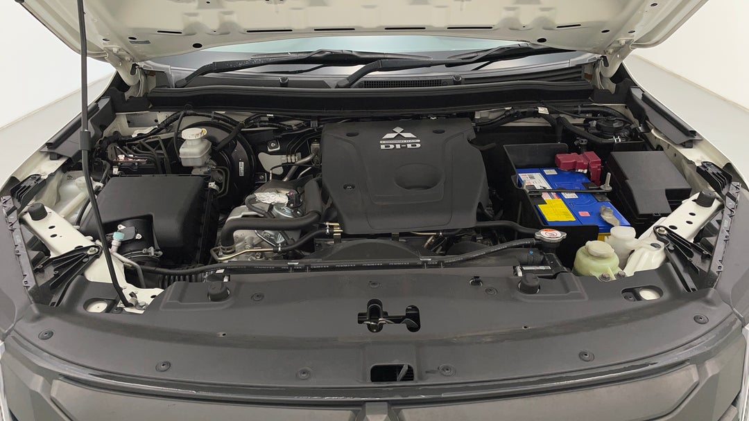 Open Bonnet (Engine)