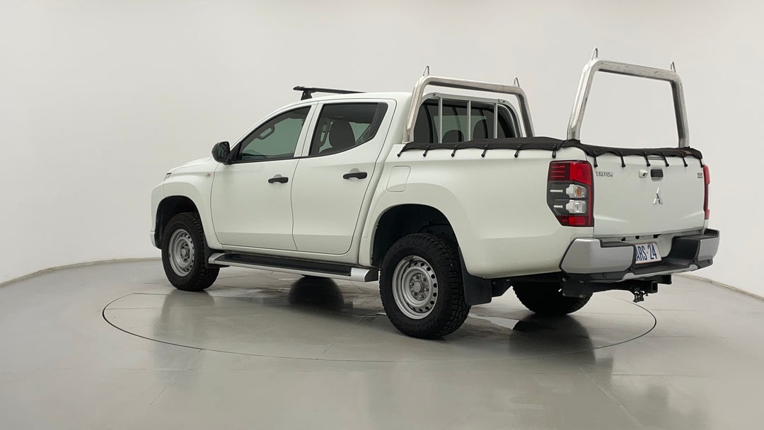 Left Back Diagonal (45- Degree) View