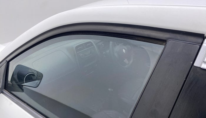 2016 Renault Kwid RXL, Petrol, Manual, 46,637 km, Front passenger door - Door visor damaged