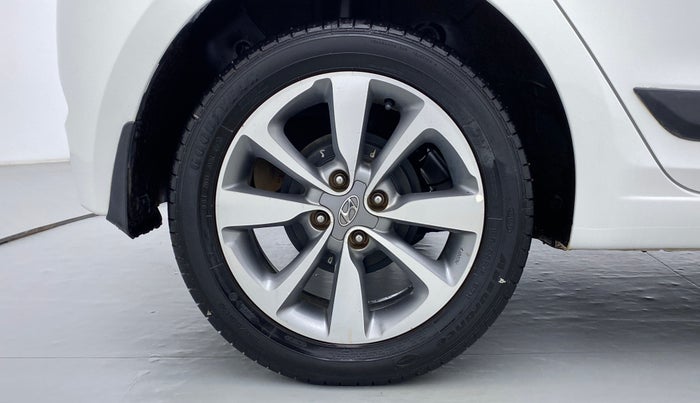 2017 Hyundai Elite i20 ASTA 1.2 (O), Petrol, Manual, 67,836 km, Right Rear Wheel