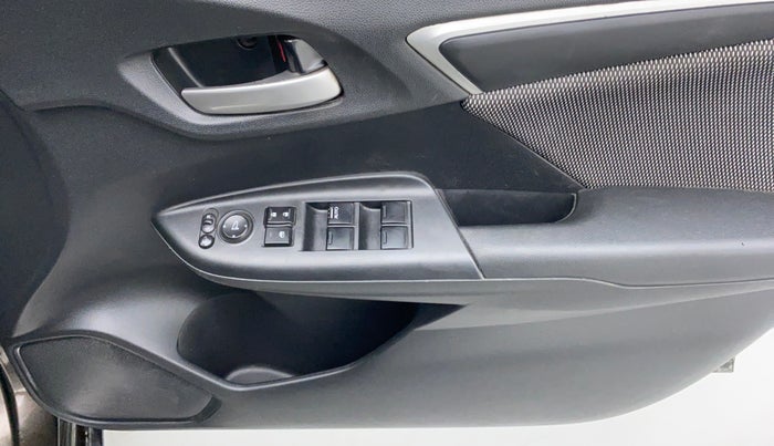 2017 Honda WR-V 1.2 i-VTEC VX MT, Petrol, Manual, 88,235 km, Driver Side Door Panels Control