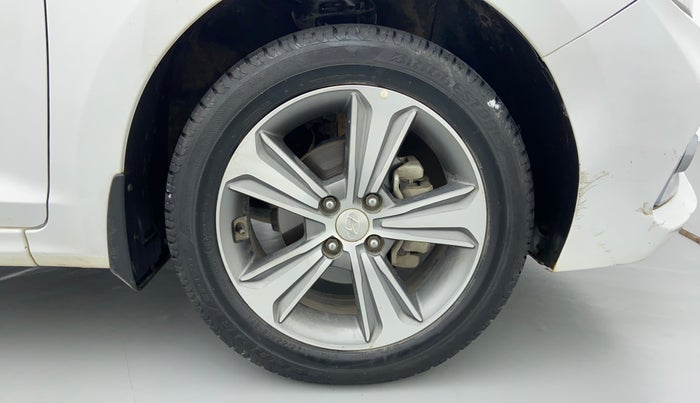 2020 Hyundai Verna 1.6 VTVT SX, Petrol, Manual, 40,516 km, Right Front Wheel