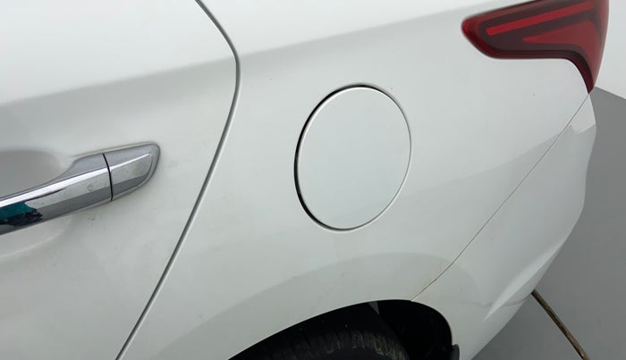 2020 Hyundai Verna 1.6 VTVT SX, Petrol, Manual, 40,516 km, Left quarter panel - Slightly dented