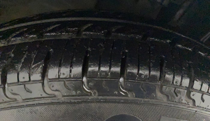 2018 Datsun Redi Go GOLD LIMITED EDITION, Petrol, Manual, 22,372 km, Right Rear Tyre Tread