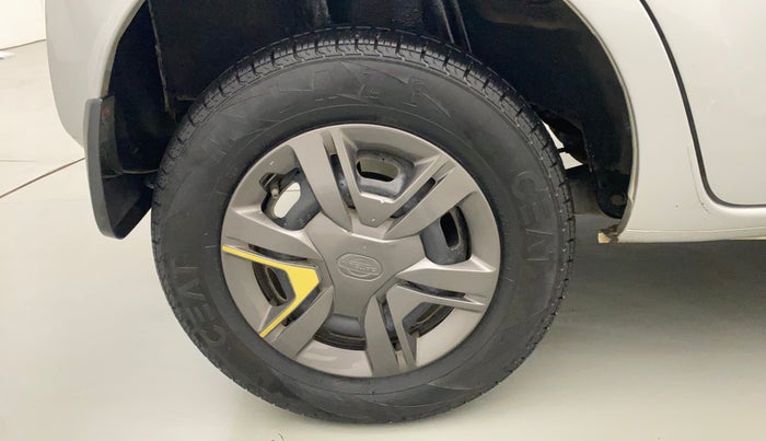 2018 Datsun Redi Go GOLD LIMITED EDITION, Petrol, Manual, 22,372 km, Right Rear Wheel