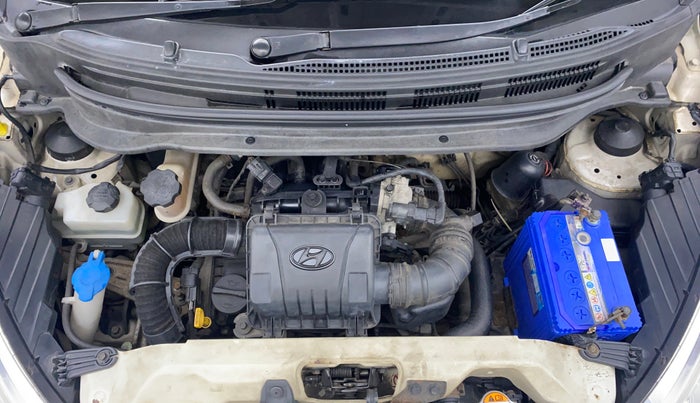 2012 Hyundai Eon D LITE PLUS, Petrol, Manual, 32,997 km, Engine Bonet View