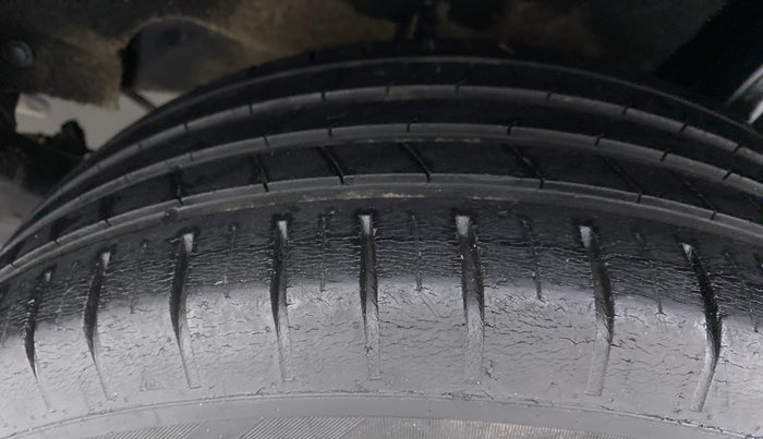 2018 Maruti Baleno ZETA PETROL 1.2, Petrol, Manual, 96,858 km, Left Rear Tyre Tread