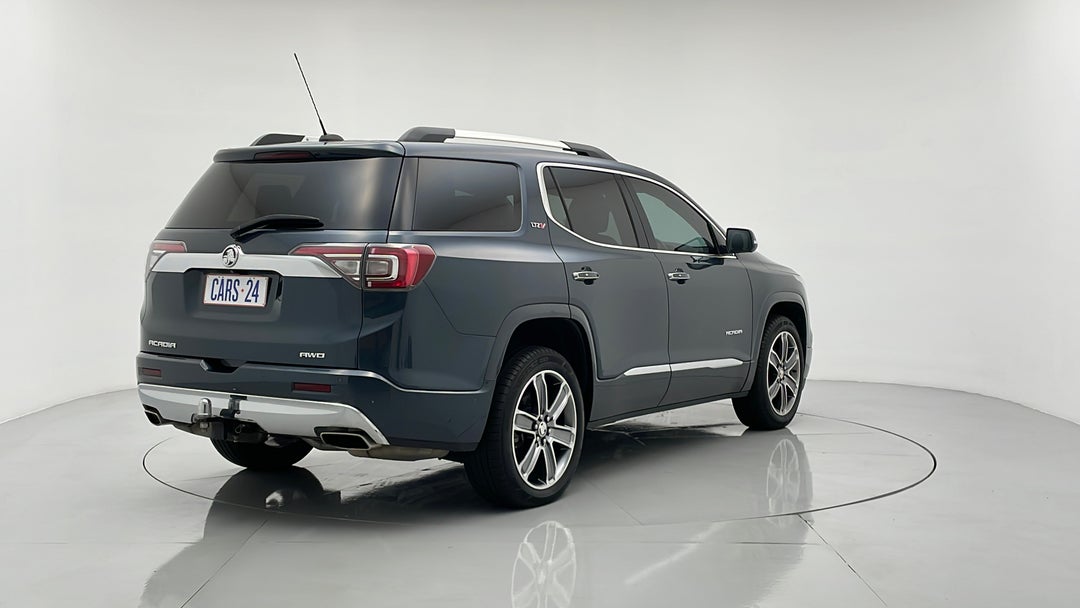 Right Back Diagonal (45- Degree) View