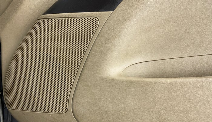 2011 Hyundai i10 SPORTZ 1.2, CNG, Manual, 84,120 km, Speaker