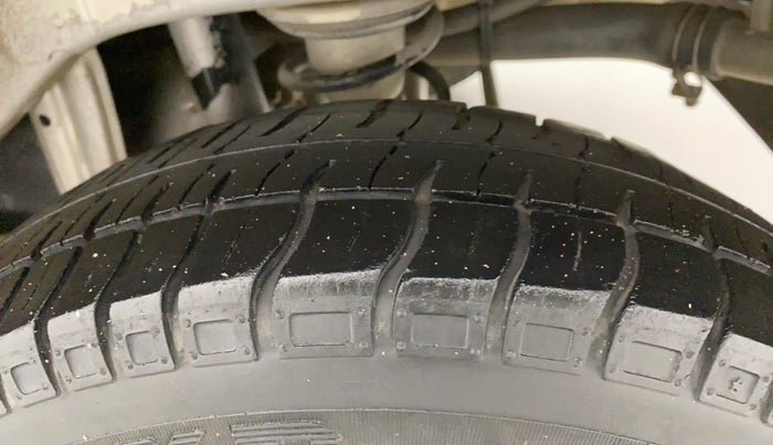 2018 Maruti Alto 800 LXI, Petrol, Manual, 38,613 km, Left Rear Tyre Tread