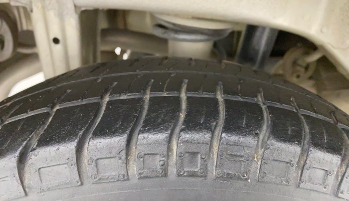 2018 Maruti Alto 800 LXI, Petrol, Manual, 38,613 km, Right Rear Tyre Tread