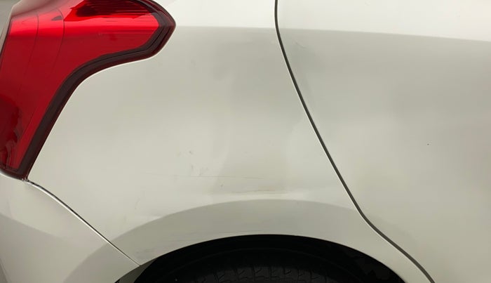 2018 Maruti Swift VXI, Petrol, Manual, 70,211 km, Right quarter panel - Minor scratches