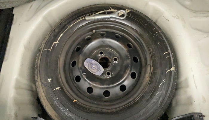 2018 Maruti Swift VXI, Petrol, Manual, 70,211 km, Spare Tyre