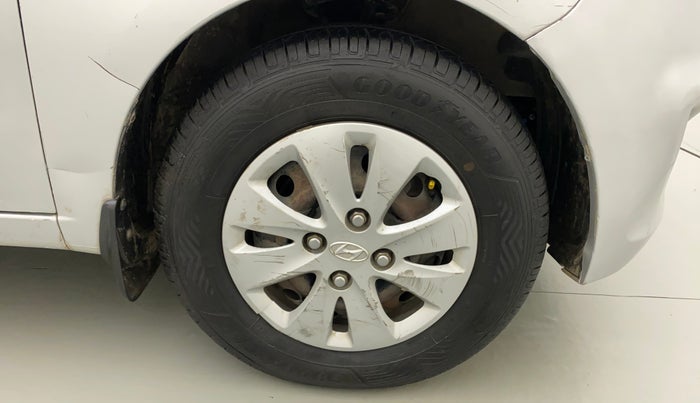 2011 Hyundai i10 SPORTZ 1.2, Petrol, Manual, 55,723 km, Right Front Wheel