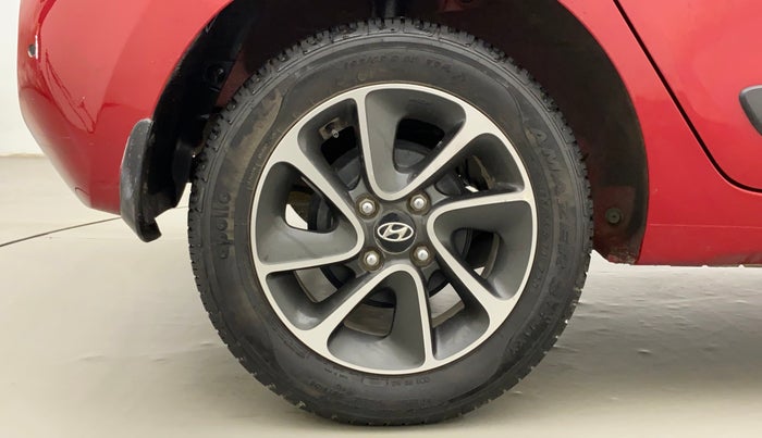 2017 Hyundai Grand i10 SPORTZ (O) AT 1.2 KAPPA VTVT, Petrol, Automatic, 16,624 km, Right Rear Wheel