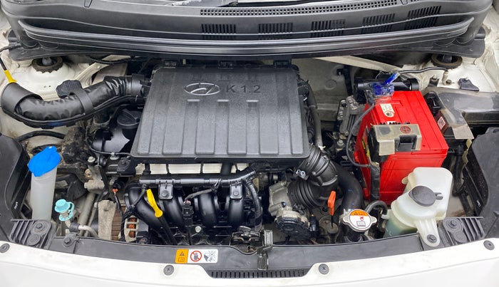 2017 Hyundai Grand i10 Magna 1.2 AT  VTVT, Petrol, Automatic, 40,661 km, Open Bonet