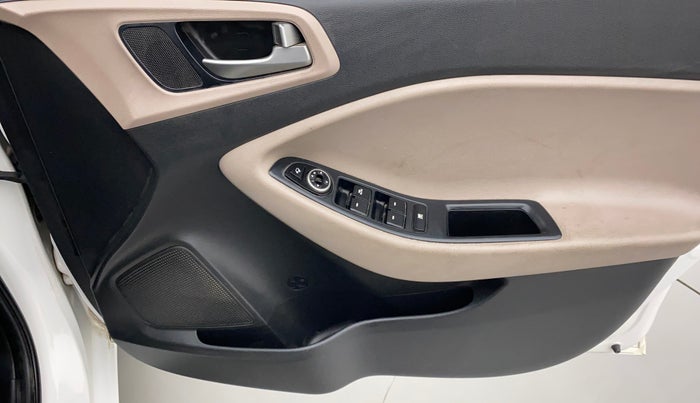 2016 Hyundai Elite i20 ASTA 1.2 (O), Petrol, Manual, 65,395 km, Driver Side Door Panels Control