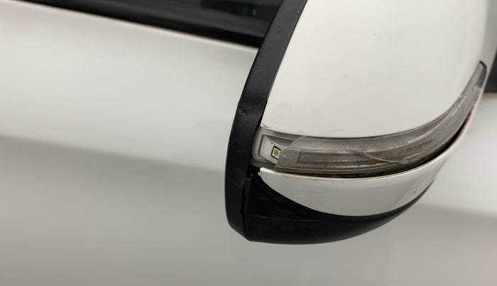 2016 Hyundai Elite i20 ASTA 1.2 (O), Petrol, Manual, 65,395 km, Right rear-view mirror - Slight misalignment