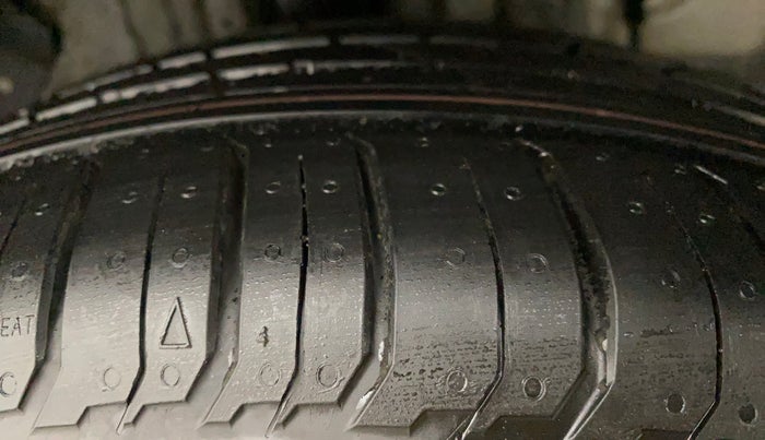 2016 Hyundai Elite i20 ASTA 1.2 (O), Petrol, Manual, 65,186 km, Right Rear Tyre Tread