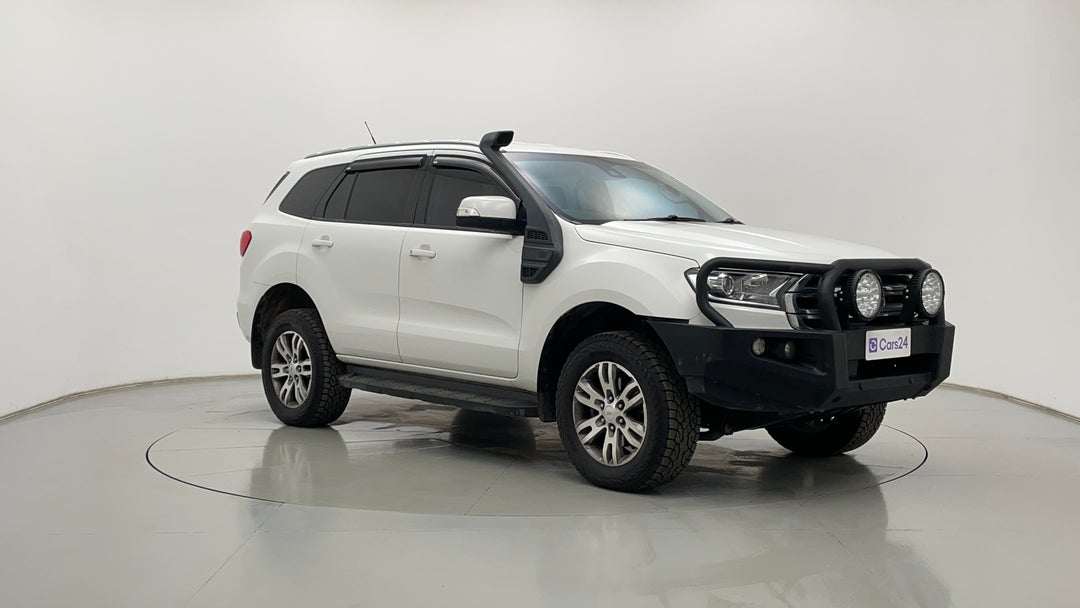 Right Front Diagonal (45- Degree) View