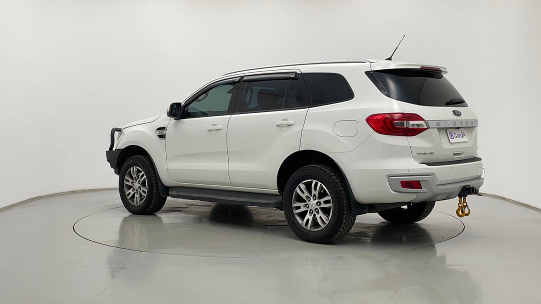 Left Back Diagonal (45- Degree) View