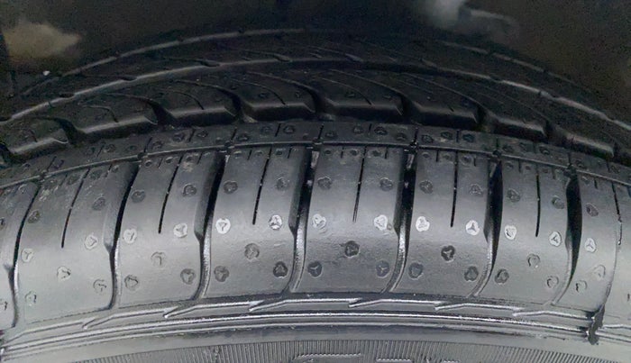 2020 Maruti Celerio VXI CNG D, CNG, Manual, 67,299 km, Right Front Tyre Tread