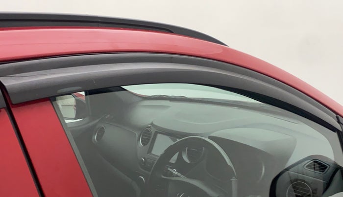 2017 Hyundai Grand i10 SPORTZ (O) AT 1.2 KAPPA VTVT, Petrol, Automatic, 17,542 km, Driver-side door - Door visor damaged