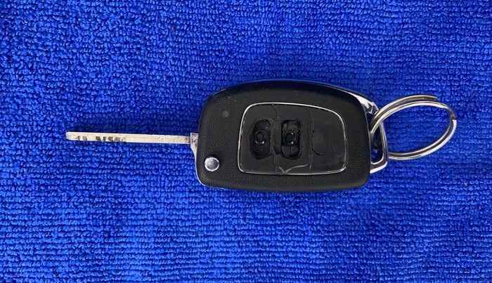 2014 Hyundai Xcent S 1.2, Petrol, Manual, 23,817 km, Lock system - Remote key not functional