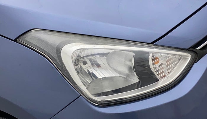 2014 Hyundai Xcent S 1.2, Petrol, Manual, 23,817 km, Right headlight - Minor scratches